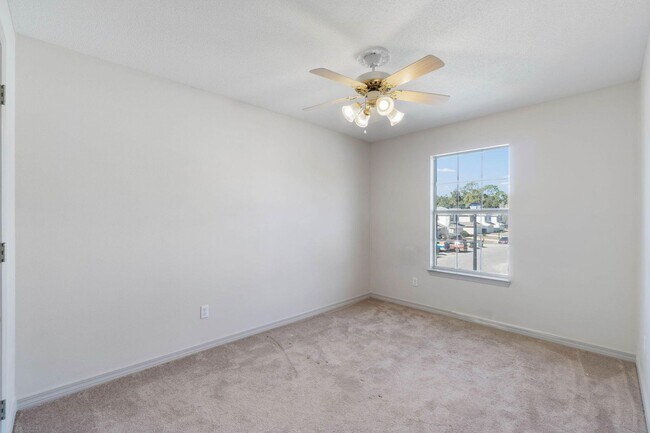 Building Photo - Turn-Key 3 Bed, 2.5 Bath Two-Story Home – ...