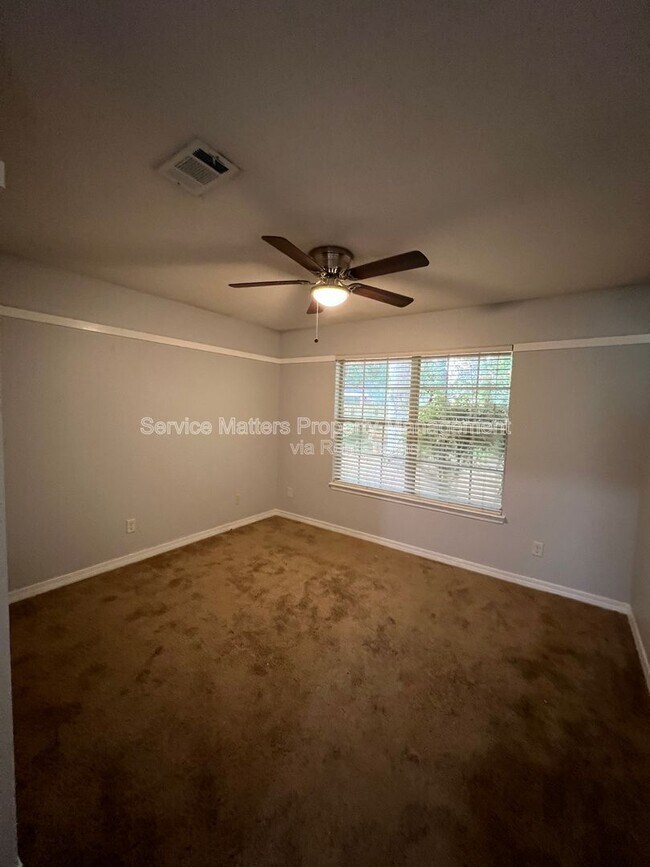 Building Photo - 4742 Spencer Oaks Blvd