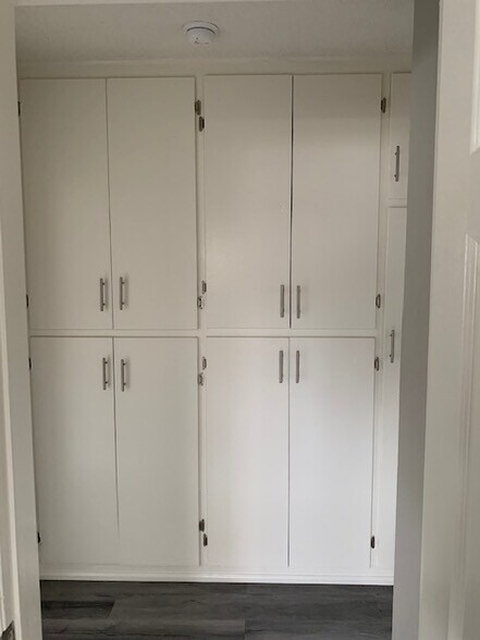 Building Photo - 4015 W Adams Blvd