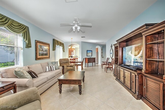 Building Photo - 10577 Avila Cir