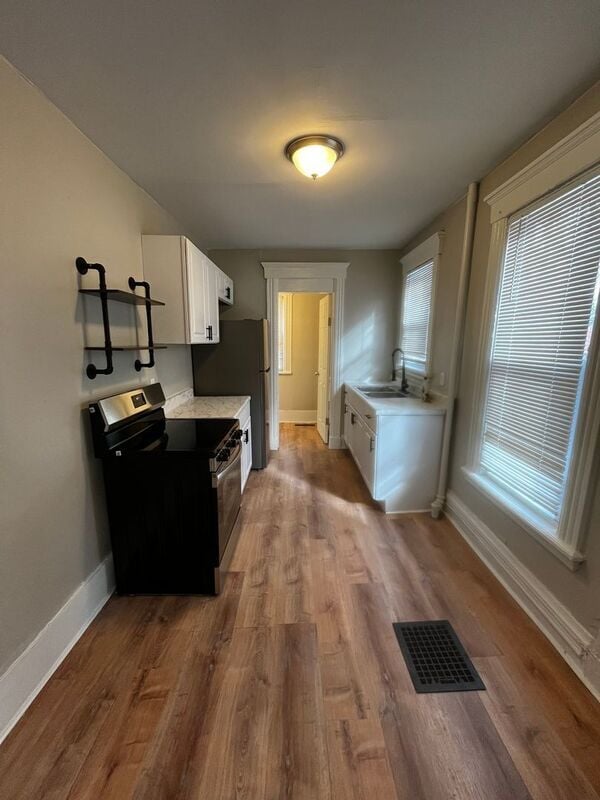 Building Photo - 14 Beechwood St