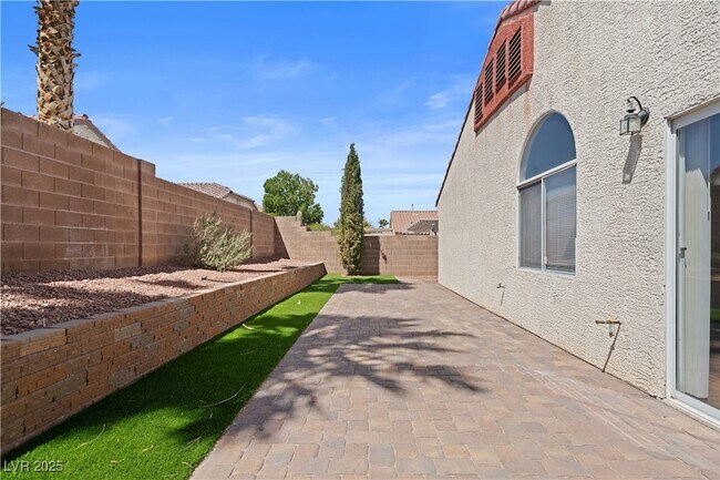 Building Photo - 3597 Cherbourg Ave