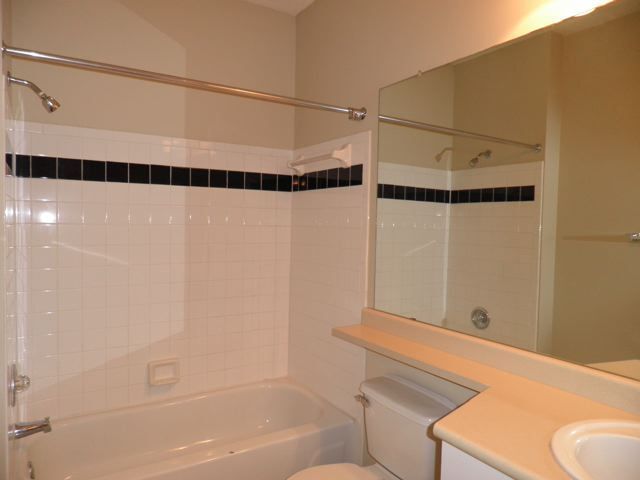 Building Photo - 2 Bedroom 2 Bath Condo at Southampton Pointe - Mt Pleasant