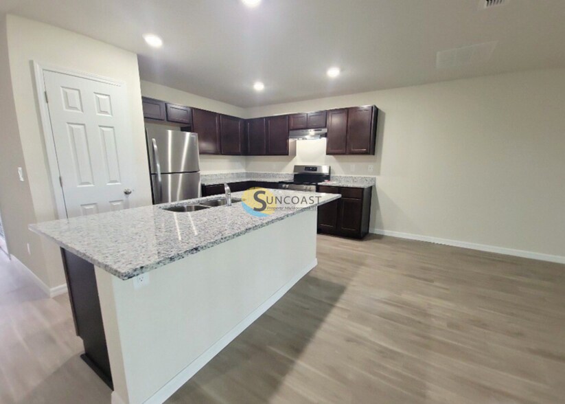 Building Photo - 36 Pine Haven Dr