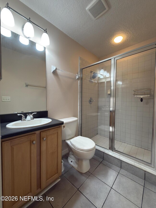 Building Photo - 630 2nd St S