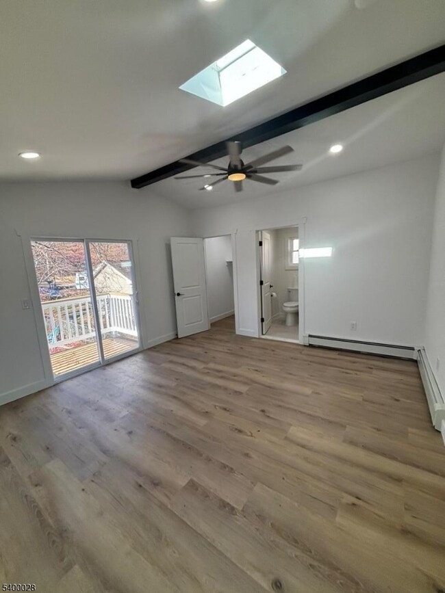 Building Photo - 83 Arch St