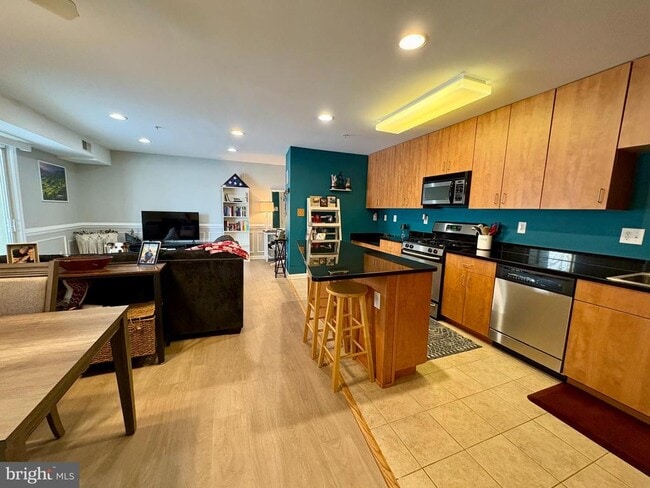 Building Photo - 1101 Primrose Ct