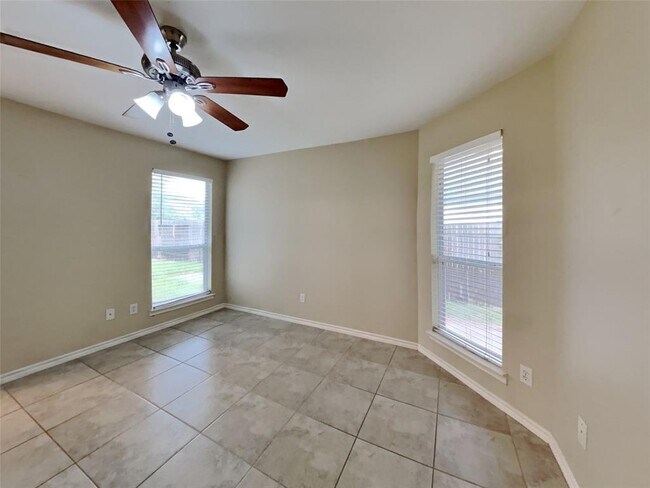 Building Photo - 19823 Lindenwick Ct