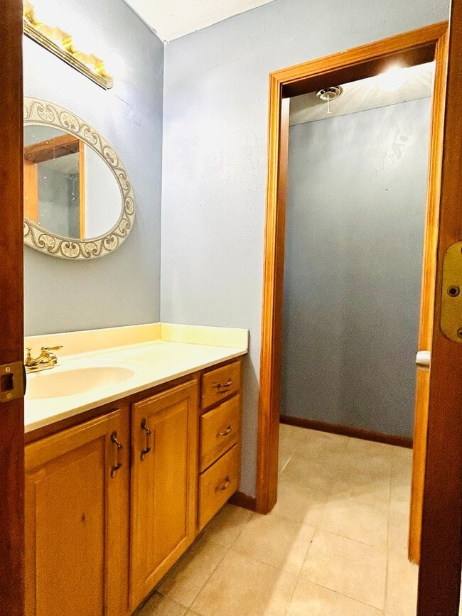 Building Photo - Large Lot, Beautiful Home in Milford