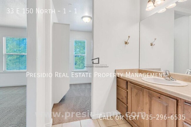 Building Photo - 33 E 150 N
