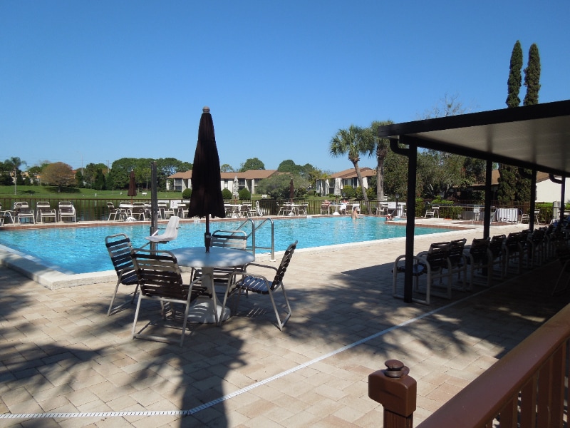 Building Photo - 2699 Pine Ridge Way E