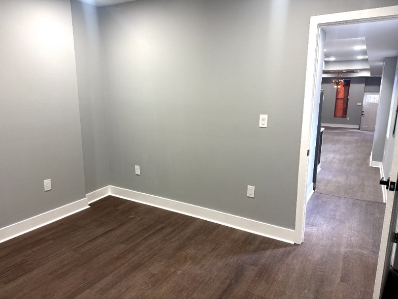 Building Photo - 1500 E Lafayette Ave