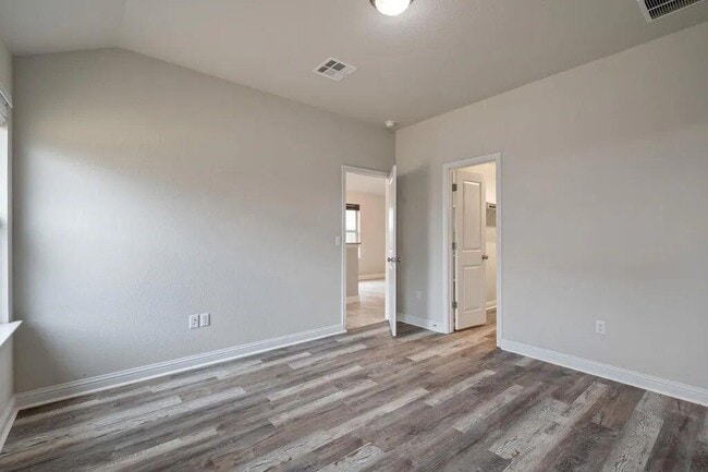Building Photo - 8214 Cottage Rose Dr