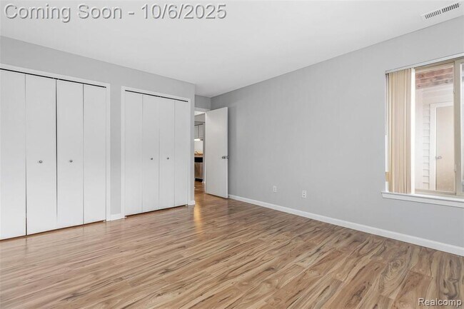 Building Photo - 2620 Greenstone Blvd
