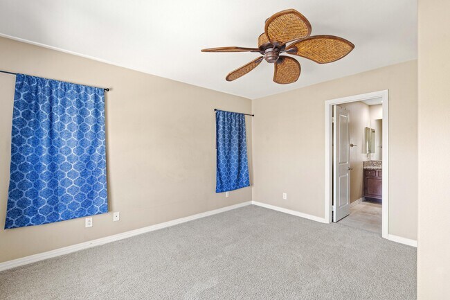 Building Photo - 52178 Rosewood Ln