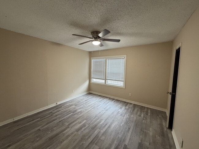 Building Photo - 4016 32nd St