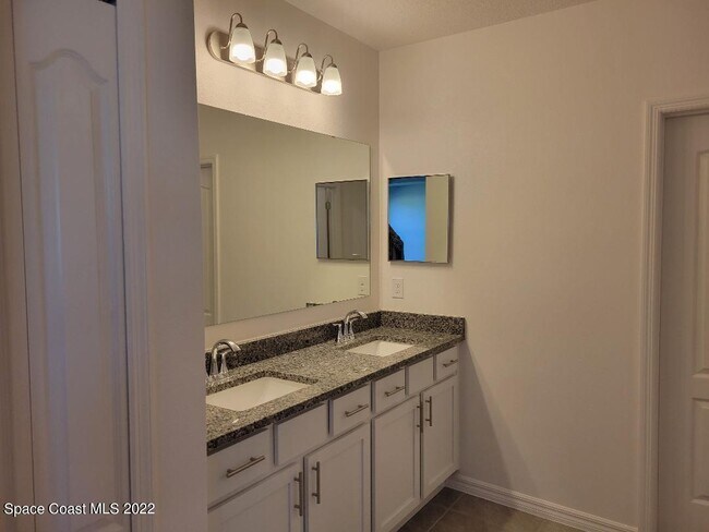 Building Photo - 2429 Bonnyton Ln NW