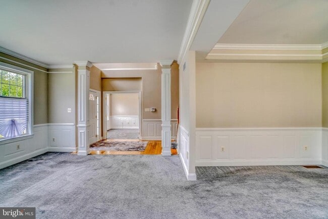 Building Photo - 9902 Player Dr