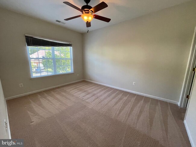 Building Photo - 43998 Fresia Ln