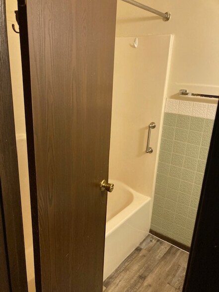 Building Photo - 105 Chicora Rd