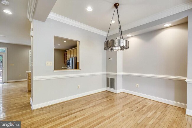 Building Photo - 10555 Tuckerman Heights Cir