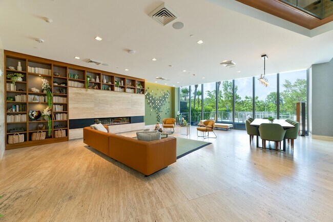 Building Photo - 16385 Biscayne Blvd