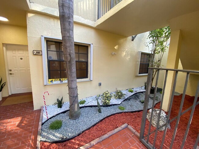 Building Photo - 8807 SW 130th Pl