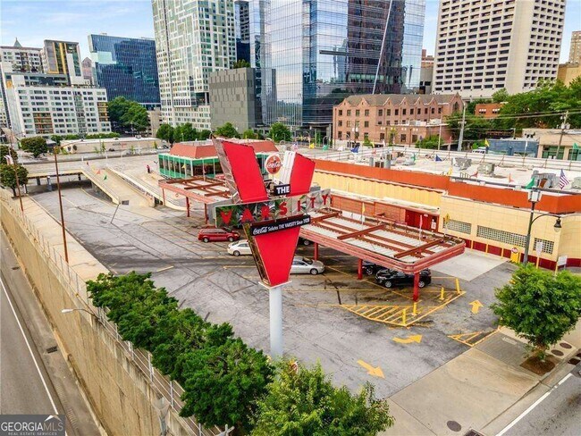 Building Photo - 923 Peachtree St NE