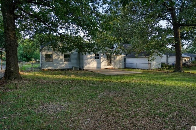 Building Photo - Cute House in Paducah City
