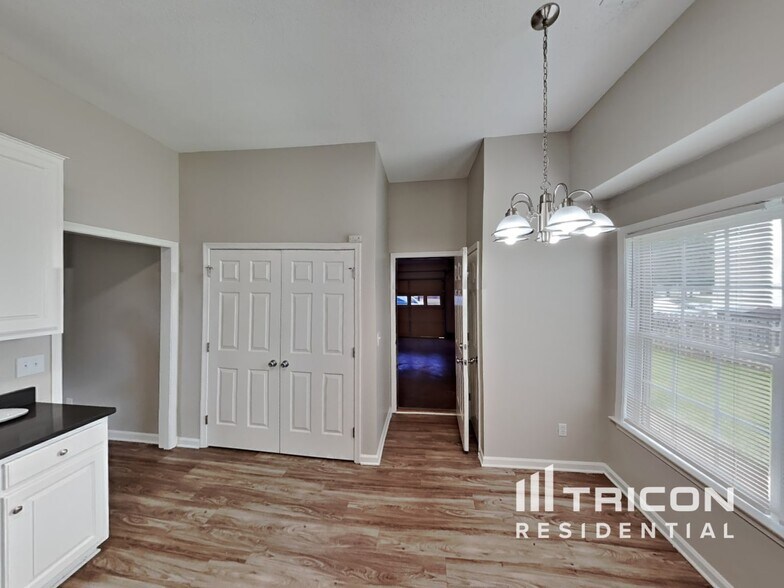 Building Photo - 3589 Bent Trace Dr