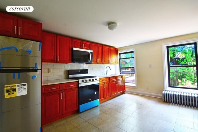 Primary Photo - 224 Carlton Ave