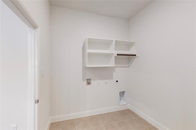 Building Photo - 272 Tallgrass Dr
