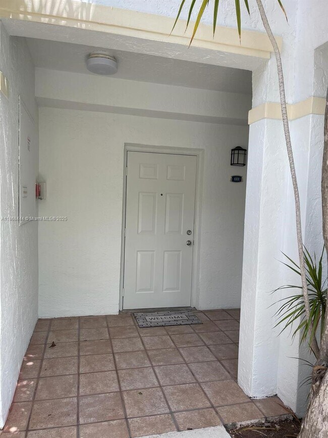 Building Photo - 3155 NE 184th St