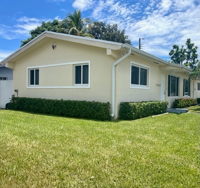 Building Photo - 17153 NE 3rd Ct