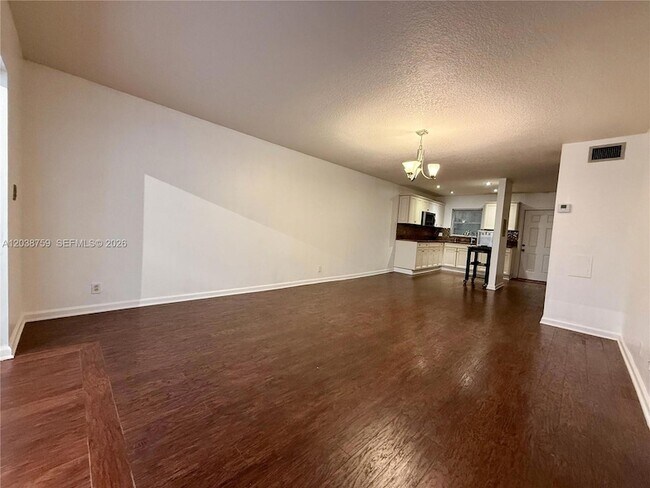 Building Photo - 3048 Sunrise Lakes Dr E