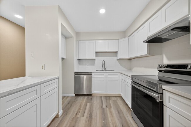 Building Photo - 6710 Biggs Ct