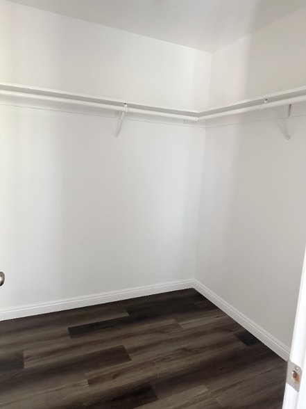 Building Photo - 4953 Barstow St