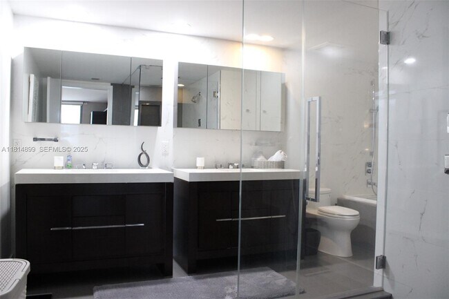 Building Photo - 31 SE 6th St