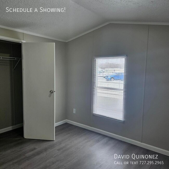 Building Photo - 2737 W Washington Center Rd