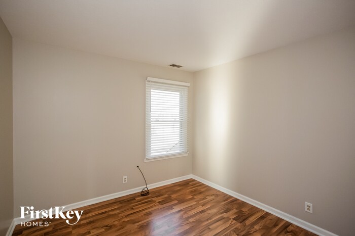 Building Photo - 7809 Dawson Dr