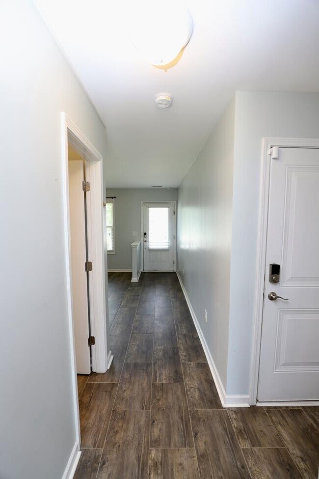 Building Photo - 1769 Ruger Dr