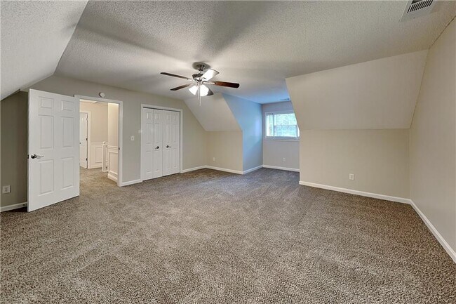 Building Photo - 328 Abbington Ln