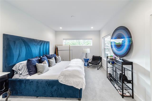 Building Photo - 9753 Mixon Dr