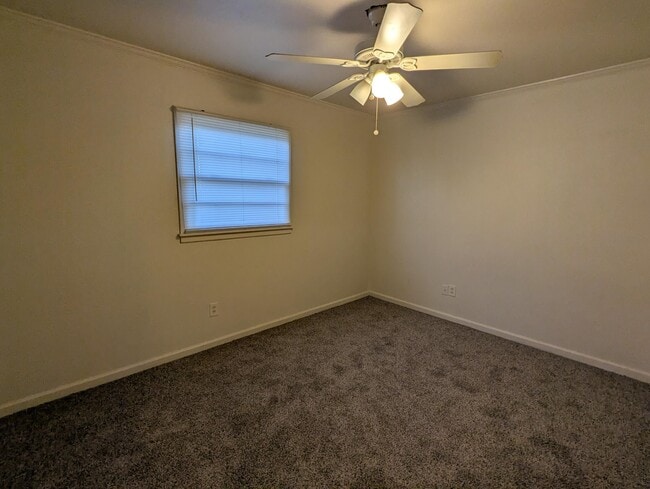 Building Photo - 2104 E 29th St