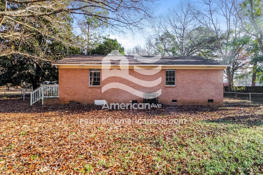 Building Photo - 5418 Glenn St