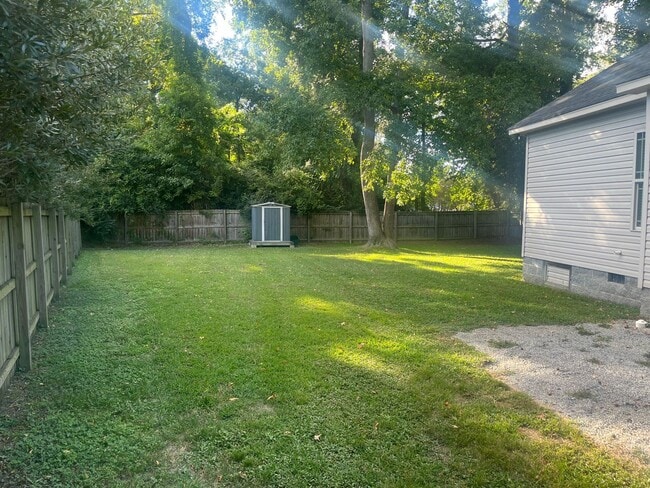 Building Photo - Beautiful Gem in the Heart of Angier!