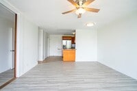 Building Photo - 2355 Ala Wai Blvd