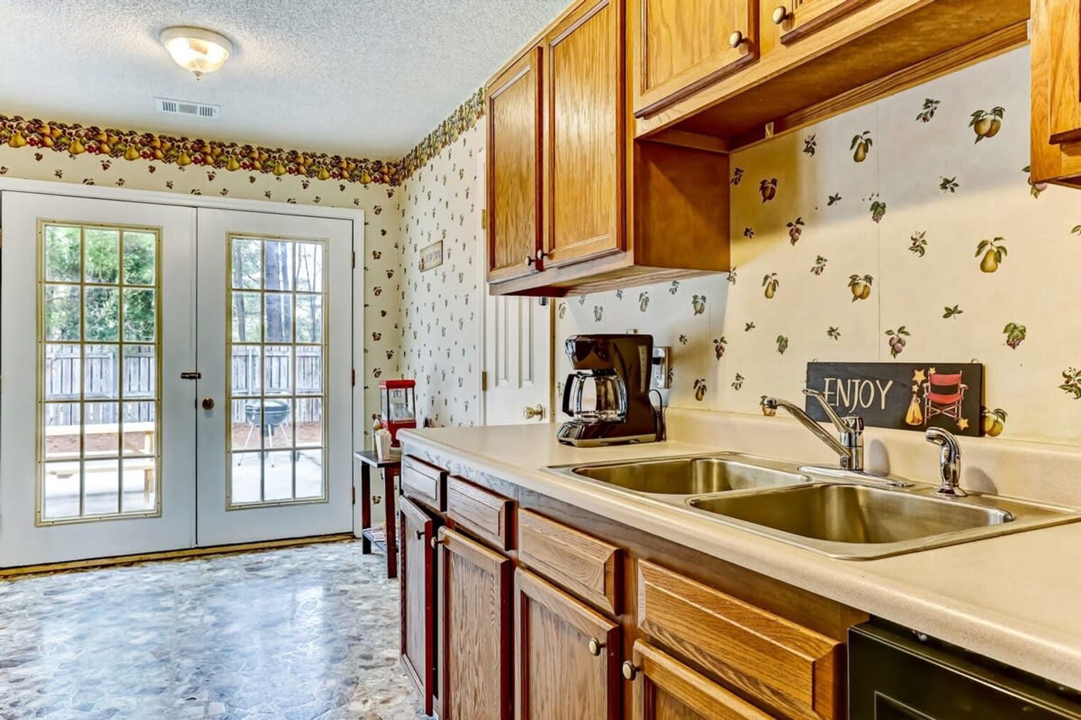 Building Photo - 105 Crossvine Ct
