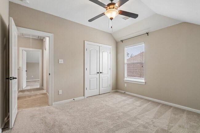 Building Photo - 15 Verdin Pl