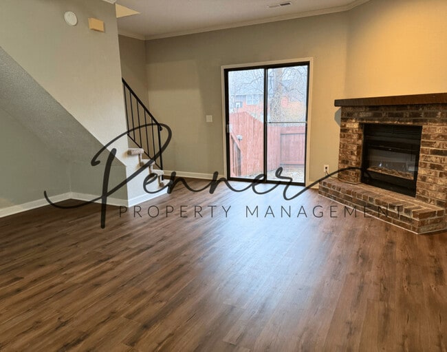 Building Photo - 3538 NE Independence Ave